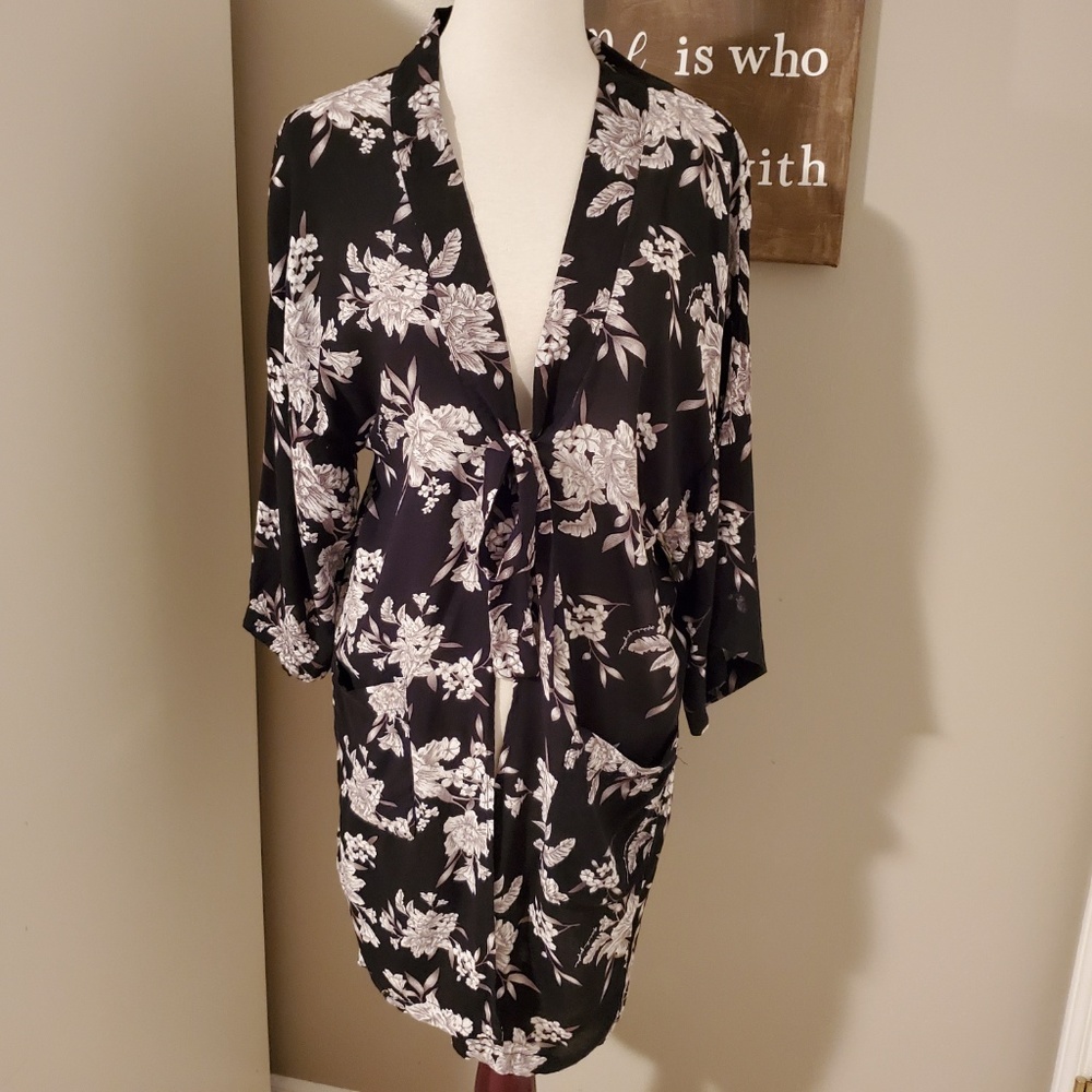 Spiritual Gangster Floral Maya Kimono NWOT - Picture 4 of 9